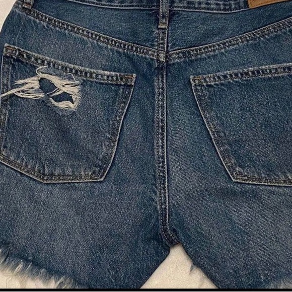 American Eagle denim shorts - Picture 2 of 3